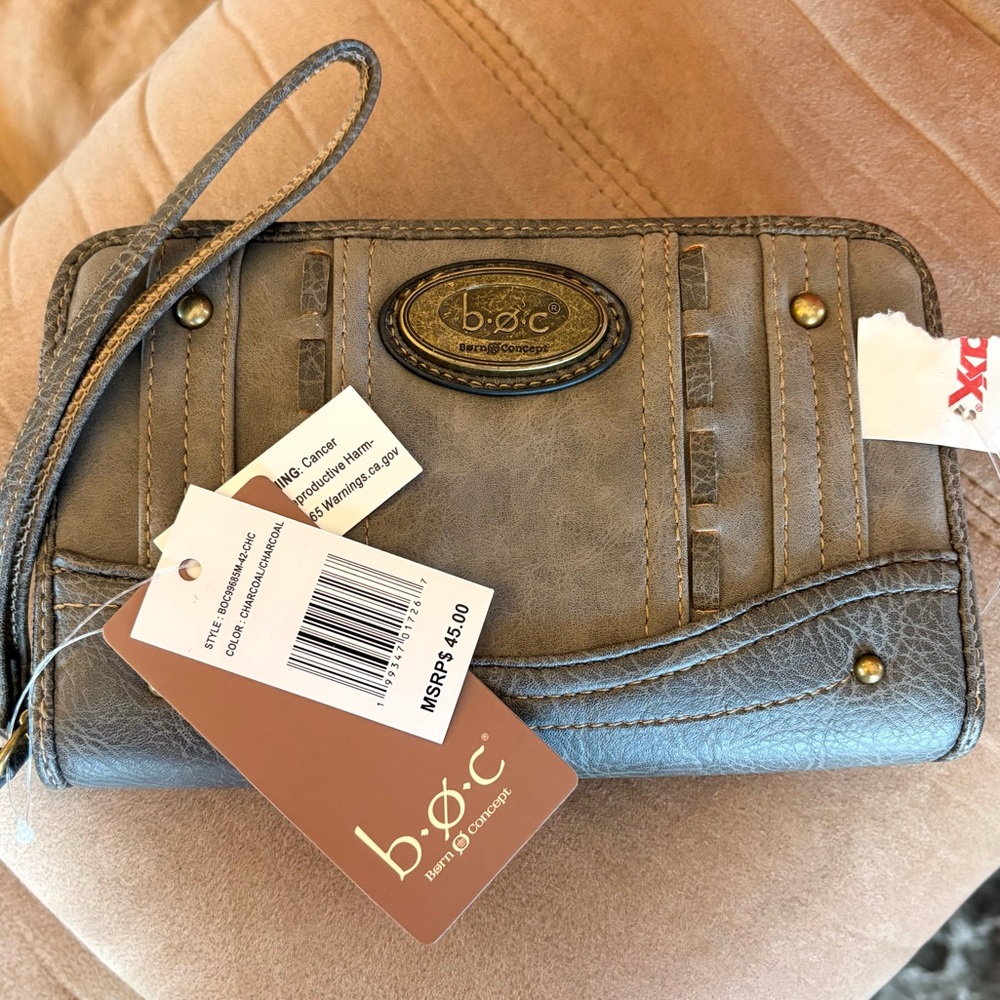 b.o.c. NWT Charcoal Gray Wristlet Clutch/Wallet 2 top zippers, cards, coins etc.